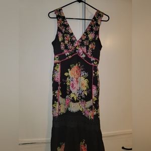 Floral dress - same stamp as Emily Gilmore's dress